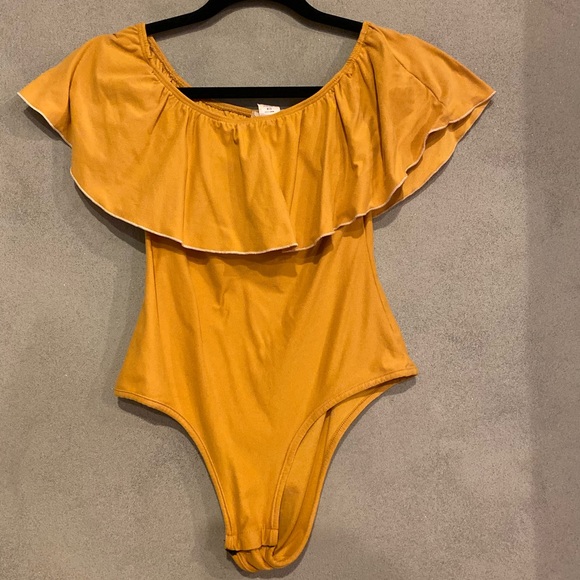 marci Tops - NWOT Off The Shoulder Bodysuit